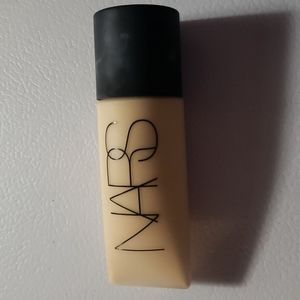 Nars GOBI soft matte foundation